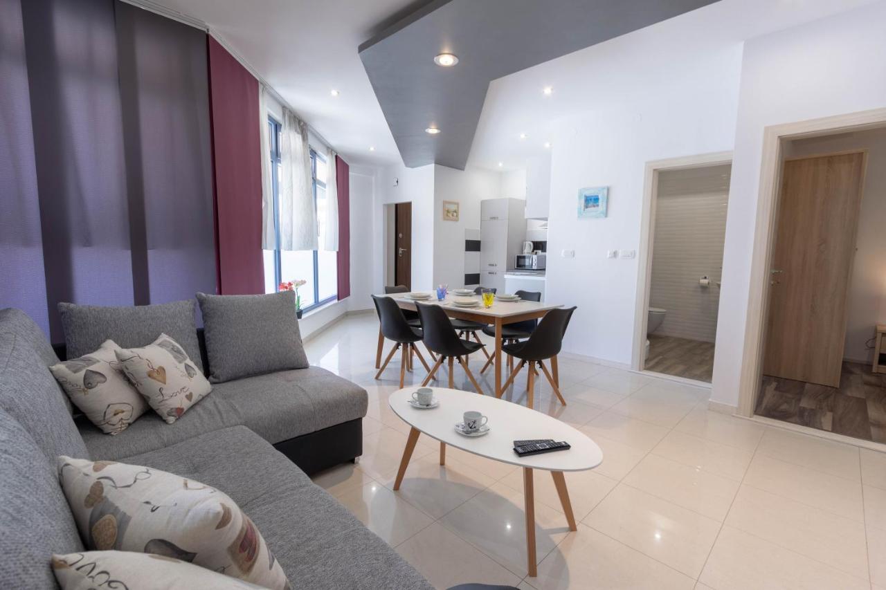 Apartman Dora Подстрана Екстериор снимка