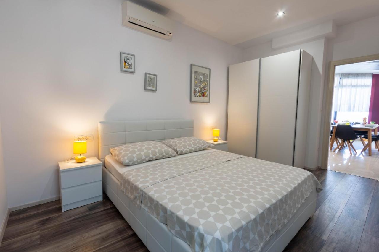 Apartman Dora Подстрана Екстериор снимка