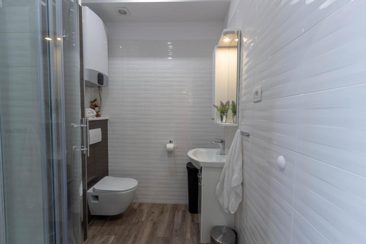 Apartman Dora Подстрана Екстериор снимка